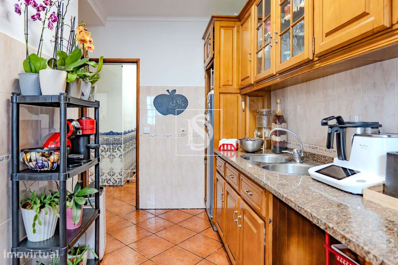 Moradia Renovada com Terraço e Vista Campo em Lamarosa-30