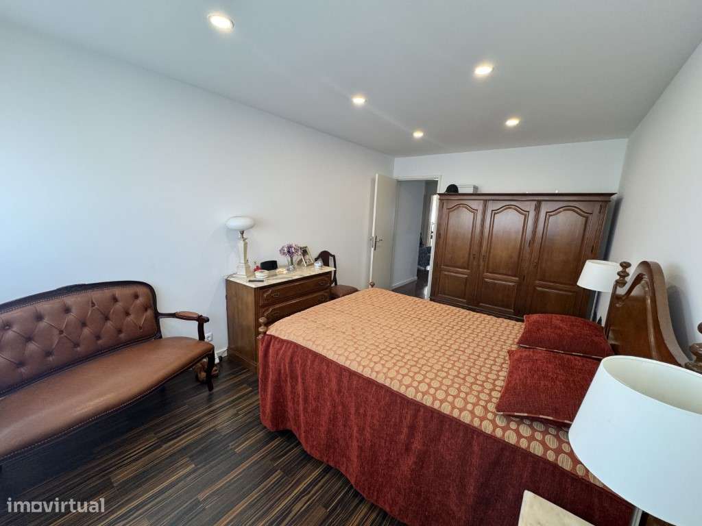 T4 Totalmente remodelado em Alfornelos - Junto ao Metro - Grande imagem: 5/15