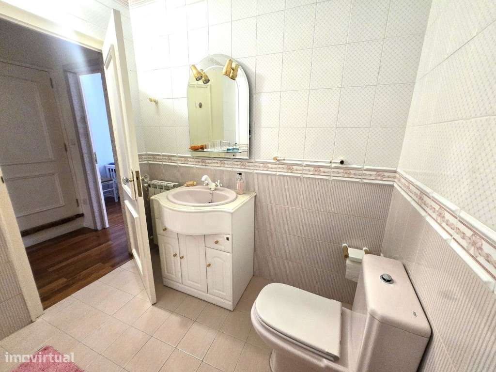 Excelente Moradia T6 com Quintal e Garagem - Próxima de Alter do Ch...-37