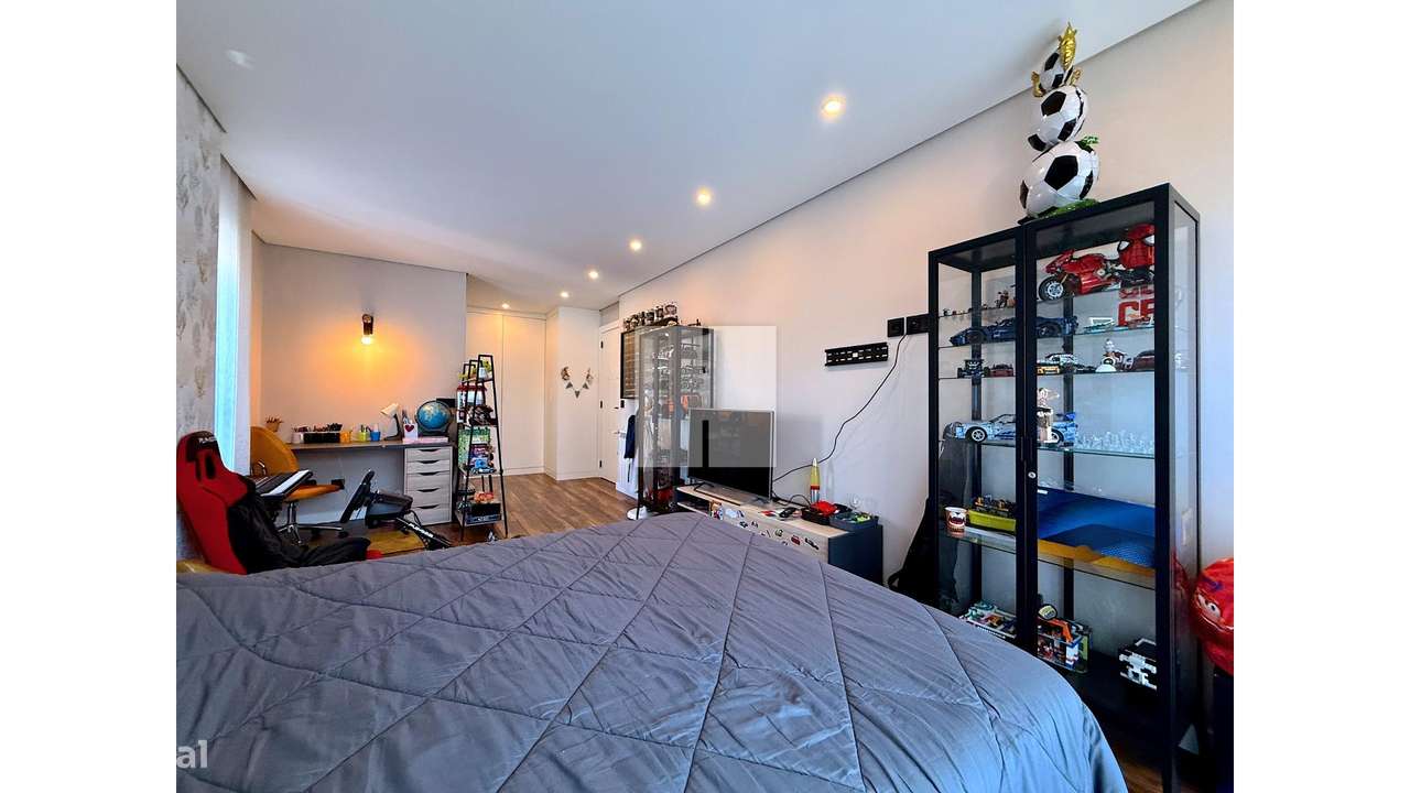T4 Luxo 239m² em Buarcos-25