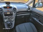 Kia Carens 2.0 CVVT LX - 24