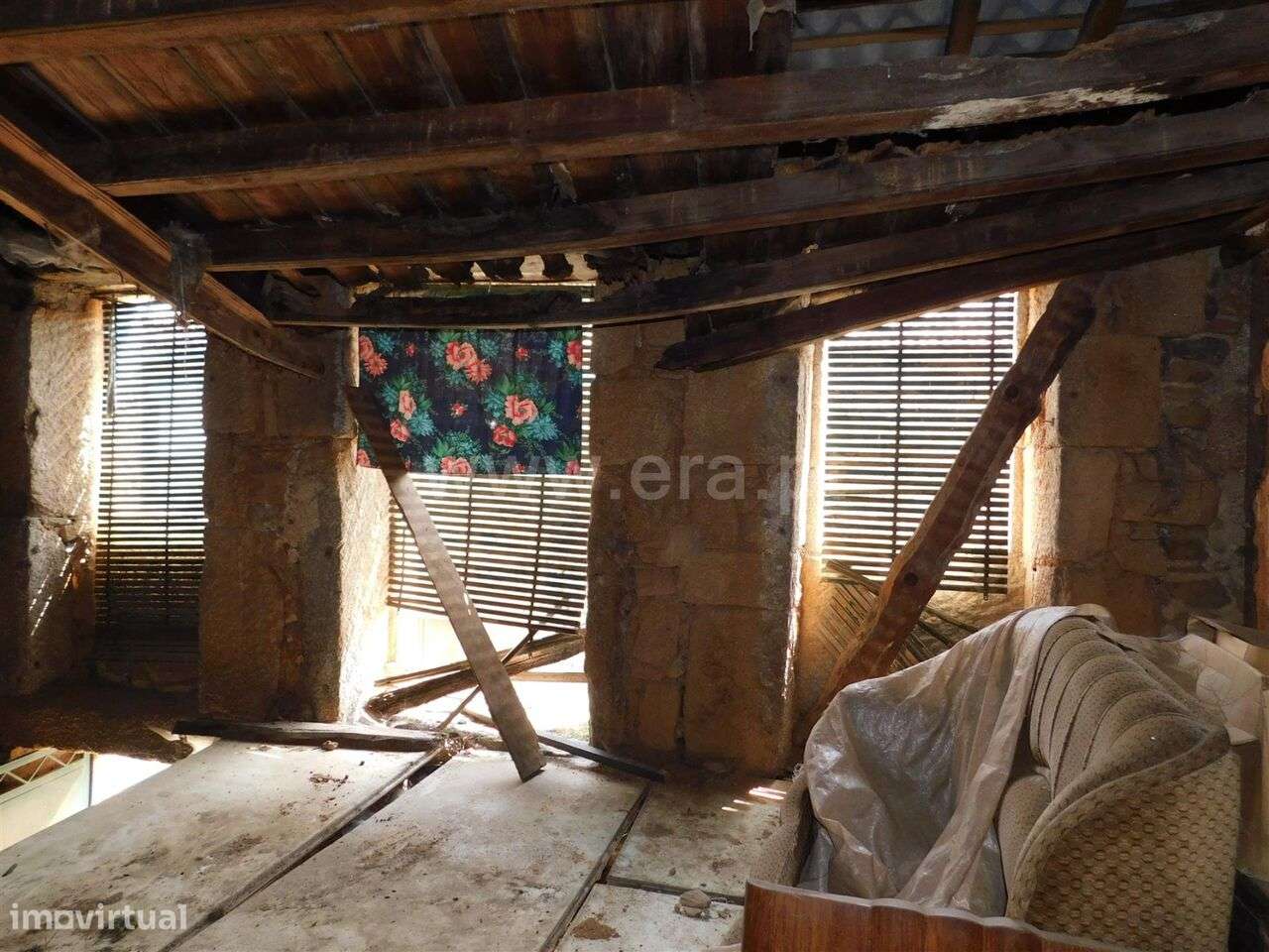 Moradia Geminada T2 / Seia, Seia, São Romão e Lapa dos Dinheiros - Grande imagem: 4/6