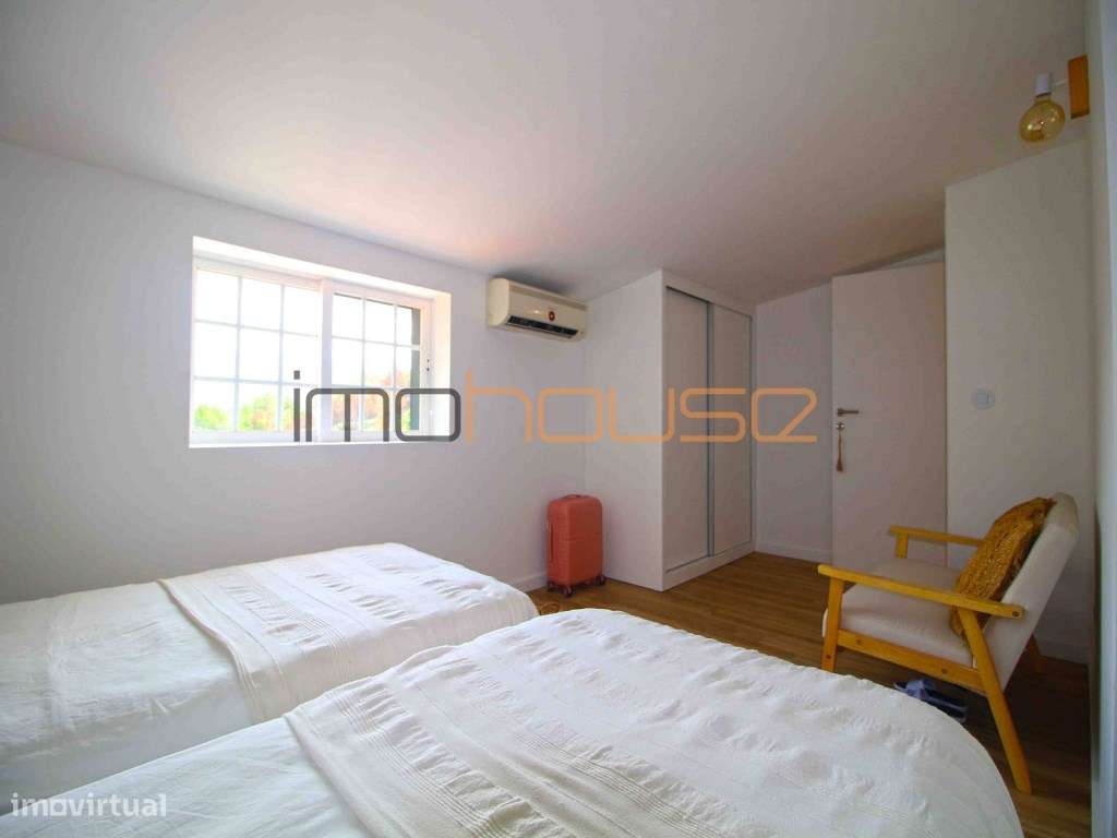 Quinta com Casa Remodelada e Antigo Moinho de Água Junto a Ribeiro-16