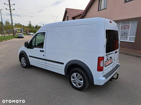 Ford Transit Connect - 13