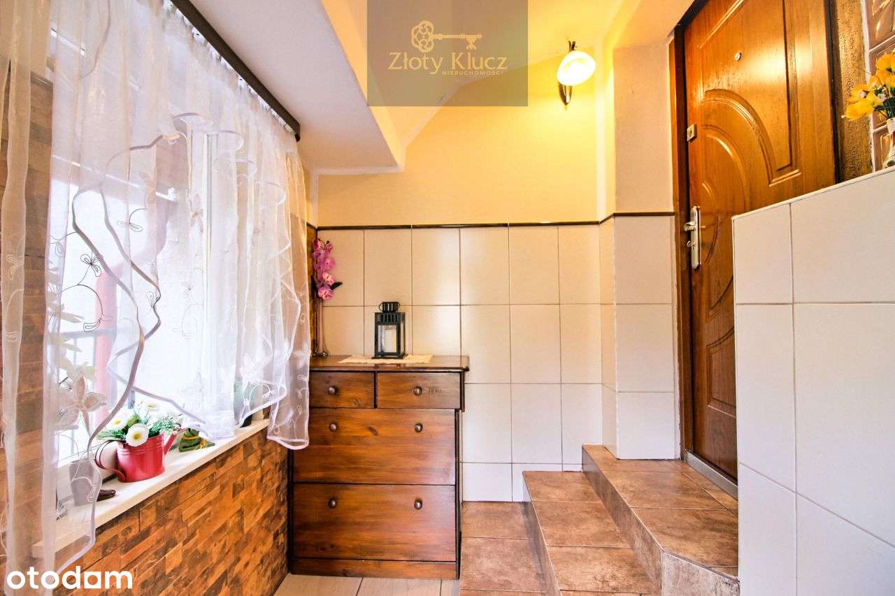 Dom z tarasem-5 pokoi-ogród-dwa garaże murowane-9