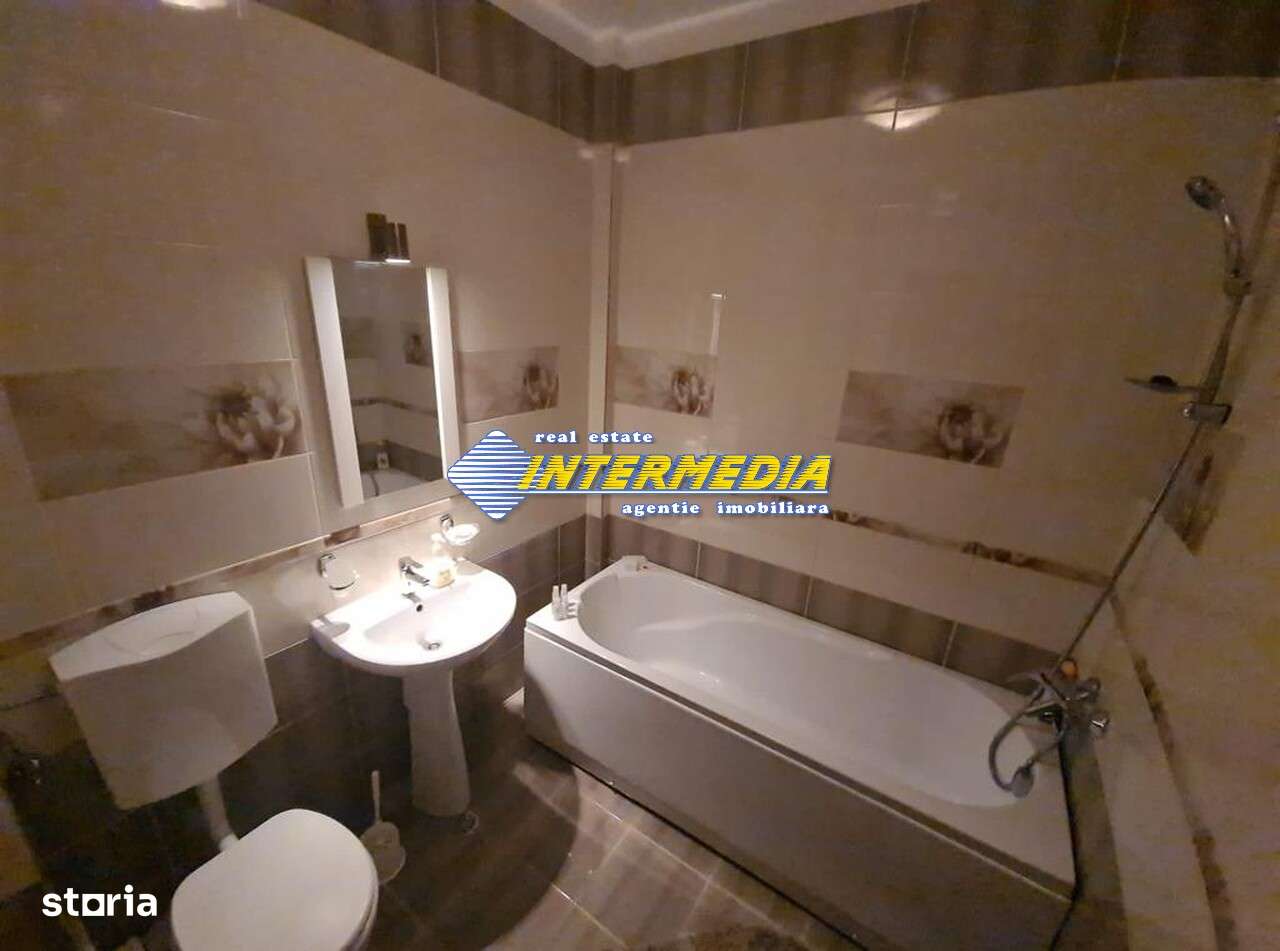 Apartament cu 2 dormitoare si Living de inchiriat in Centru Alba Iulia - Imagine principală: 5/10