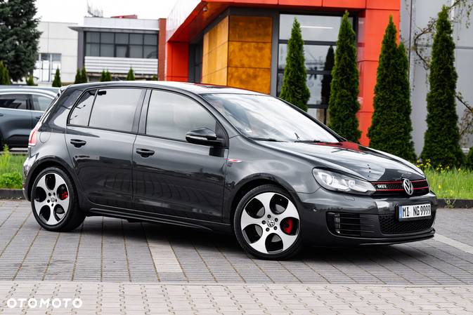 Volkswagen Golf VI 2.0 TSI GTI DSG - 10