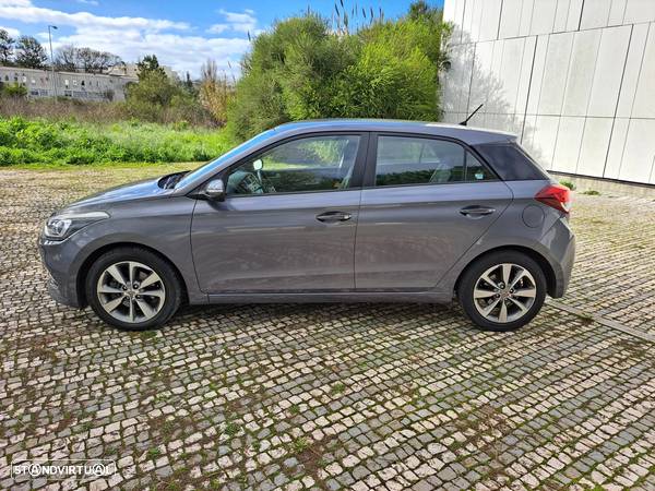 Hyundai i20 1.1 CRDi Comfort+Pack Look+JLL16 - 16