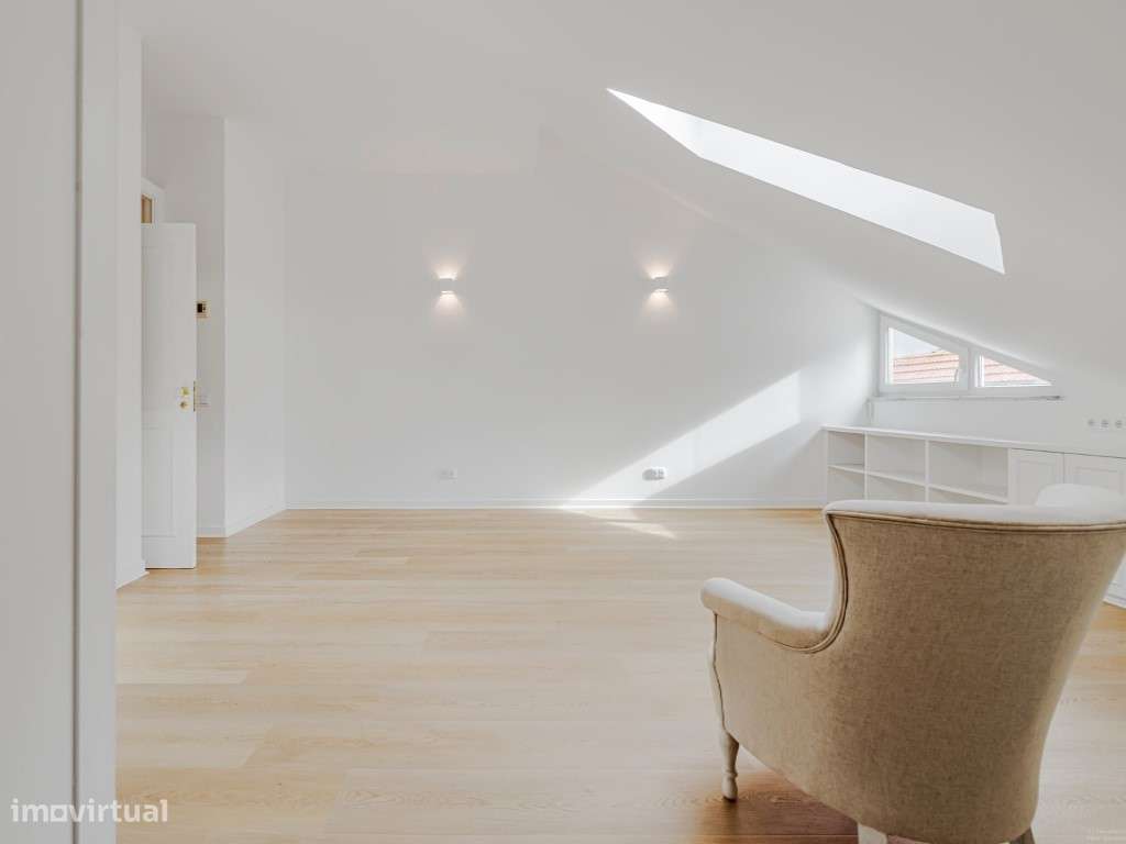 Moradia Independente T4, jardim e piscina, Estoril - Grande imagem: 3/28