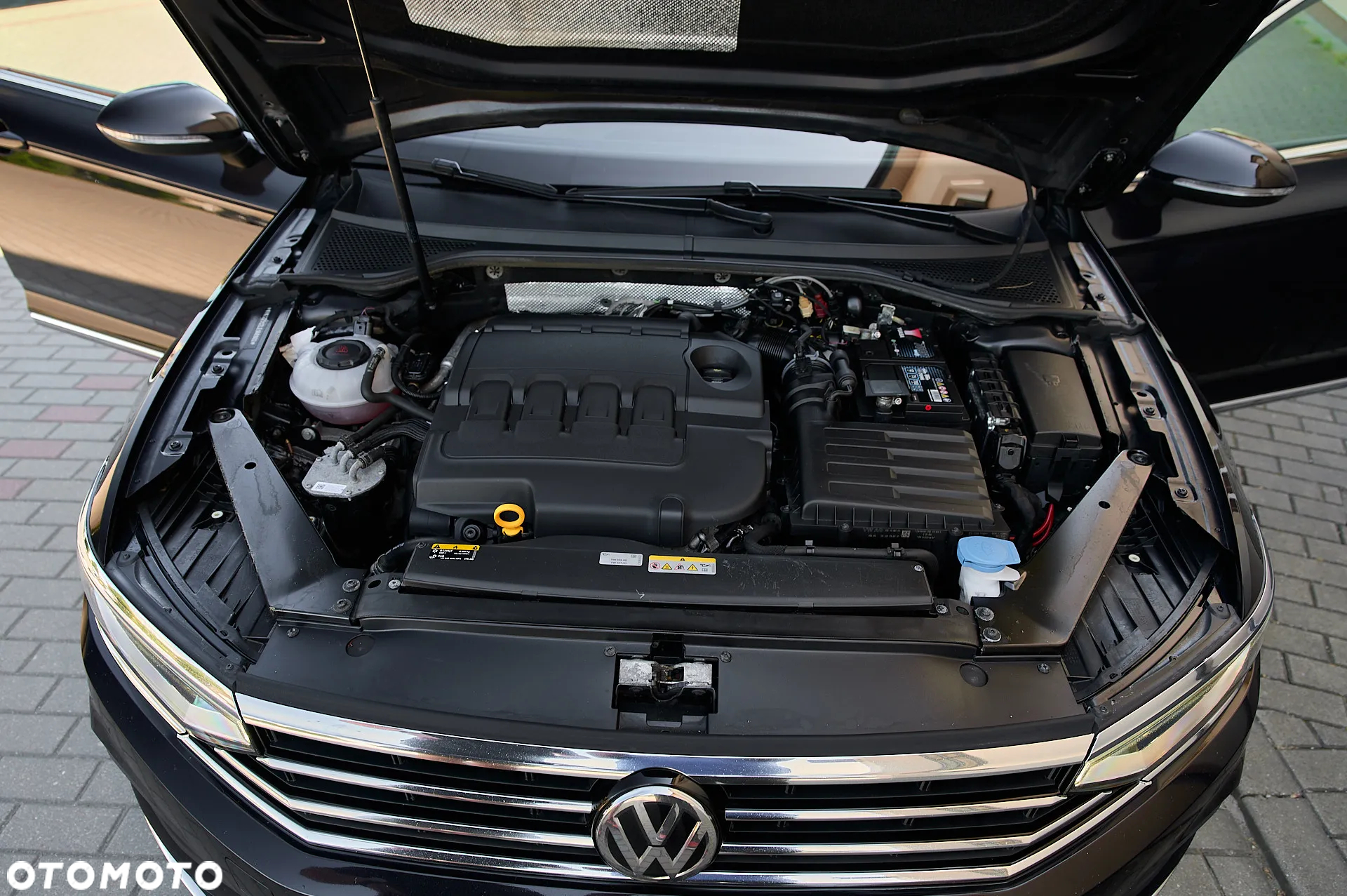Volkswagen Passat 2.0 TDI Elegance DSG - 25
