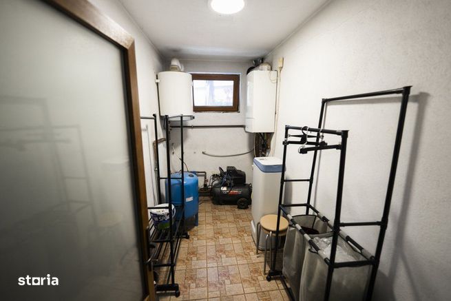 Casa 8 camere, 326 mp utili, teren 835 mp – cartier Rovine-Lapus Arg-13