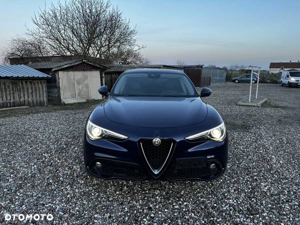 Alfa Romeo Stelvio - 4