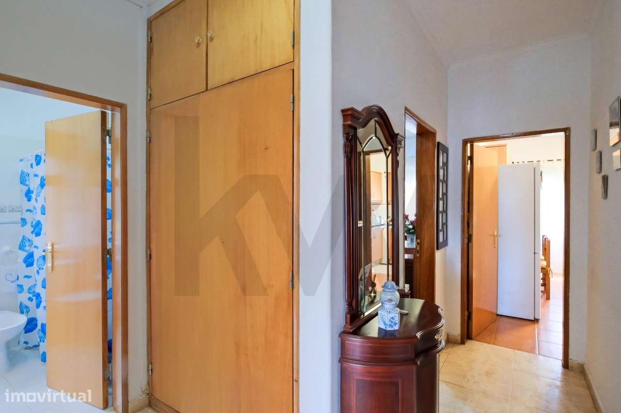 Apartamento T2 em excelente estado de conservação para Venda em Mem Ma - Grande imagem: 2/27