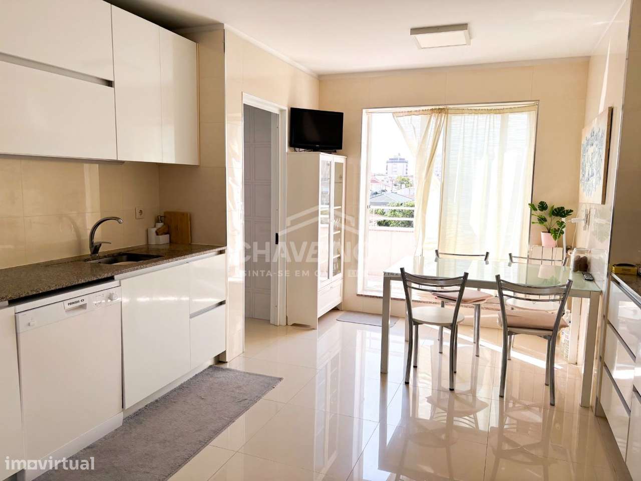 Apartamento T4  com Terraço e 4 frentes em Canidelo - Grande imagem: 5/24