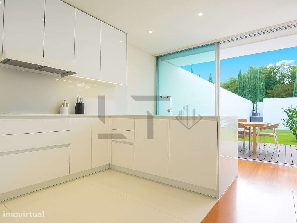 Moradia T4 com Jardim e Piscina Privada para Venda no Paço do Lumia...-14