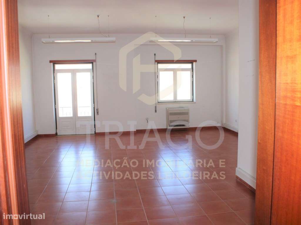 Escritório com 47,65 m2 no Centro de Benavente - Grande imagem: 2/10