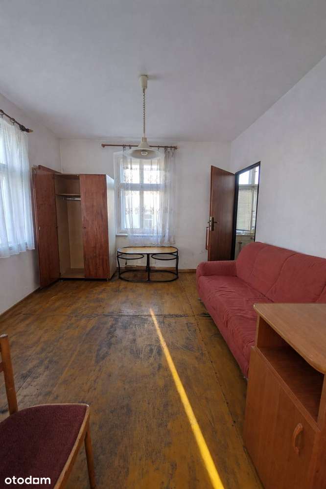 Mieszkanie dwupokojowe w Cieplicach do remontu - OKAZJA-0