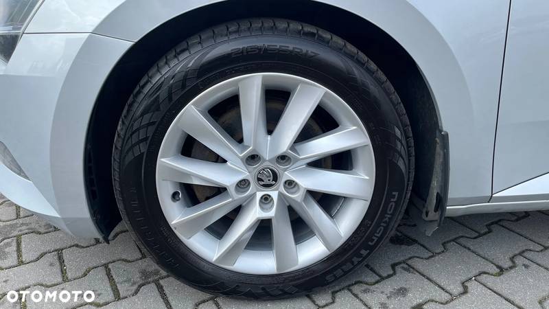 Skoda Superb 2.0 TDI 4x4 L&K DSG - 13