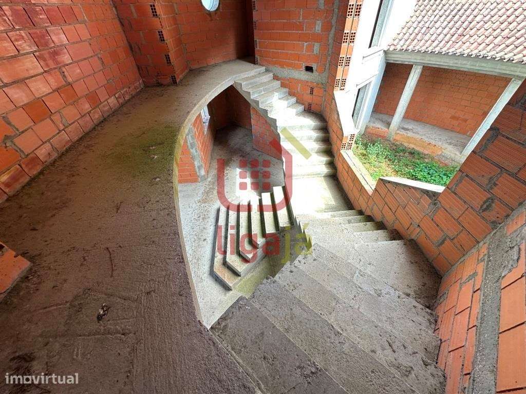 Moradia T6 em construção!-35