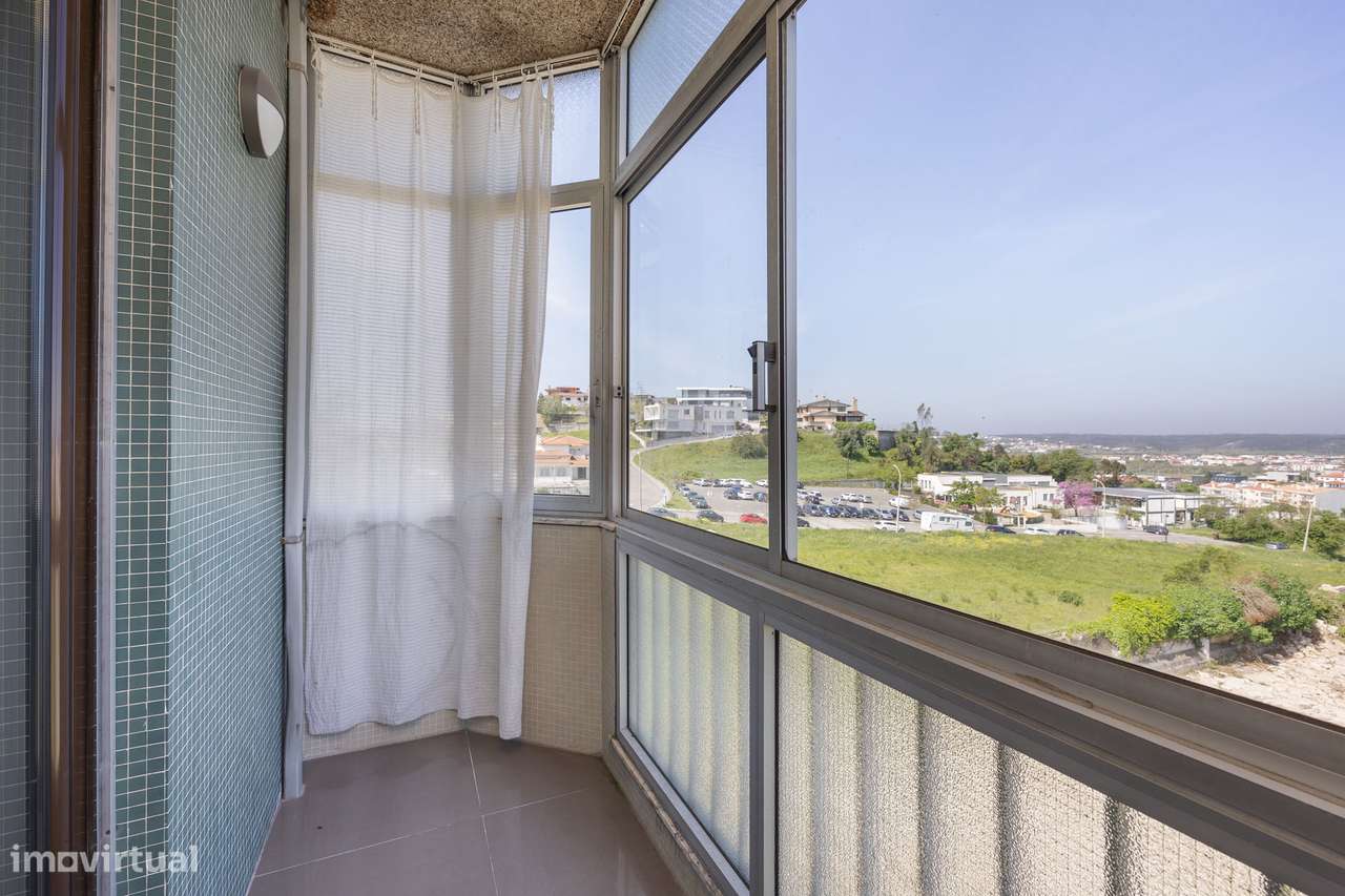 Apartamento T5 | Último Piso | Capuchos, Leiria-34