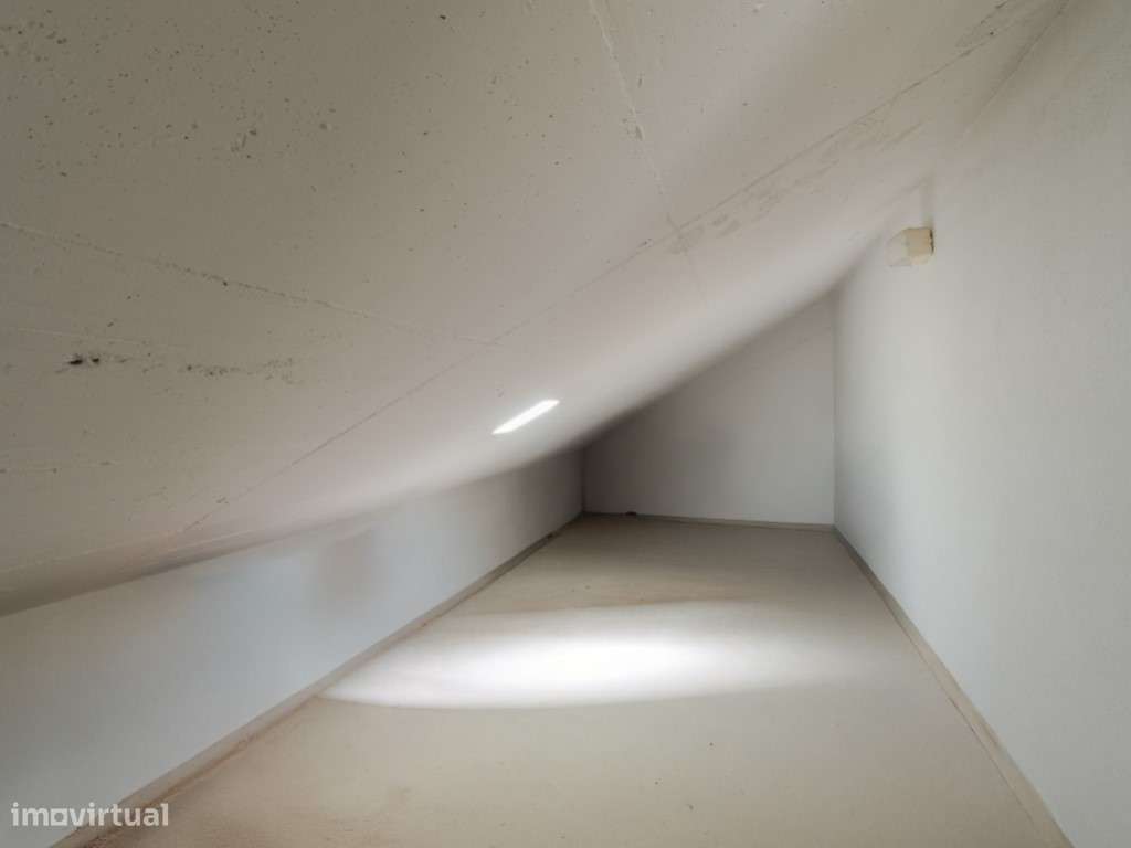 Apartamento T1 com Parqueamento e Arrecadação - Brandoa (Encosta do...-14