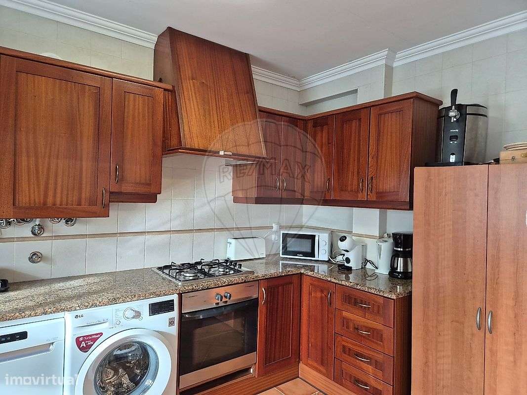 Moradia T2 para venda-8