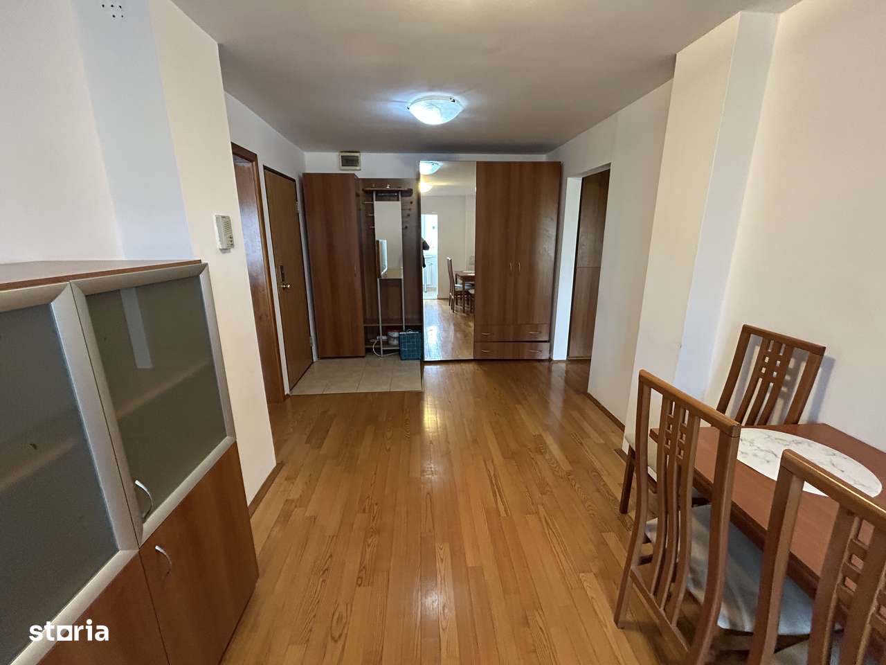 Inchiriez apart.2 cam.dec.st.72 mp,Micalaca 300 pe Faleza, et.3/4. - Imagine principală: 4/11