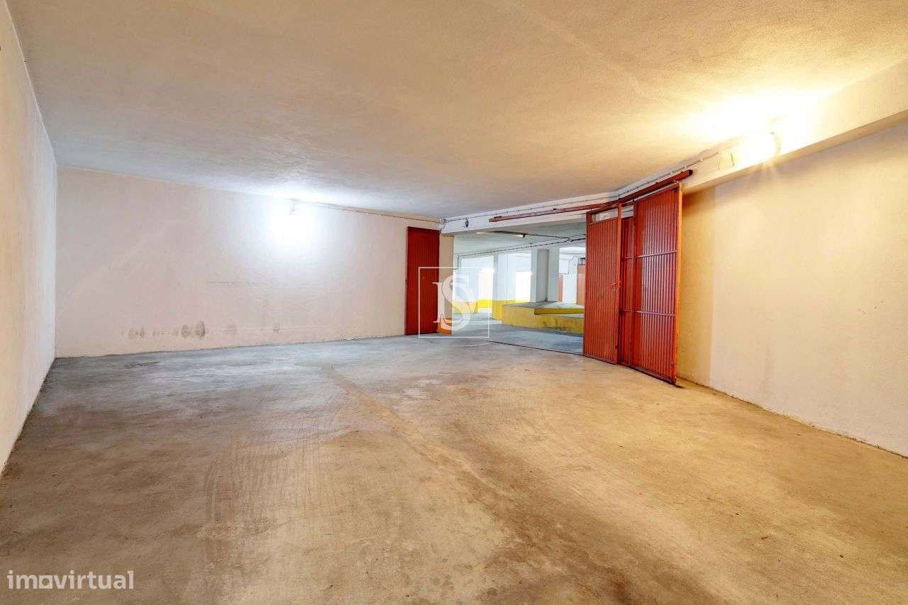 Garagem Fechada - Centro Póvoa de Varzim - Grande imagem: 5/7