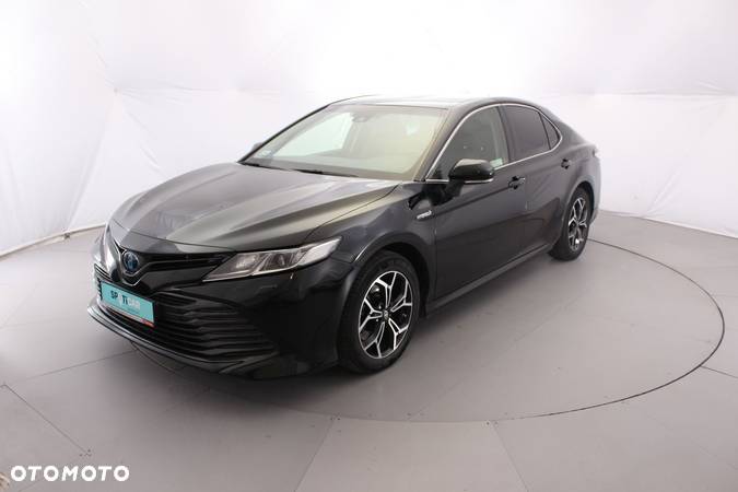 Toyota Camry - 3