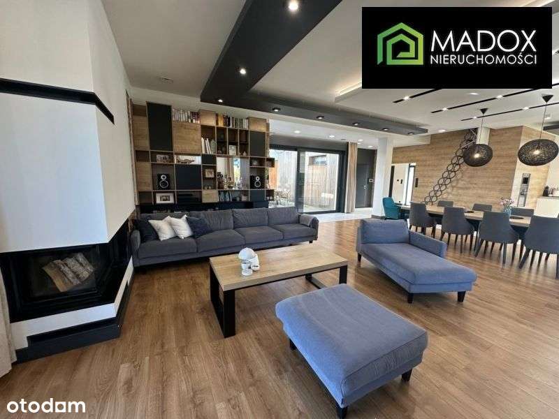 Dom, 240,82 m², Konopiska-4