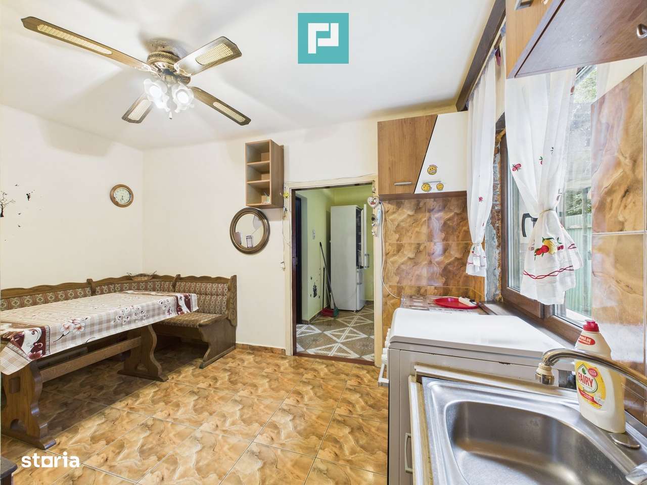 Casă de cărămidă in Grădiște - Imagine principală: 4/15