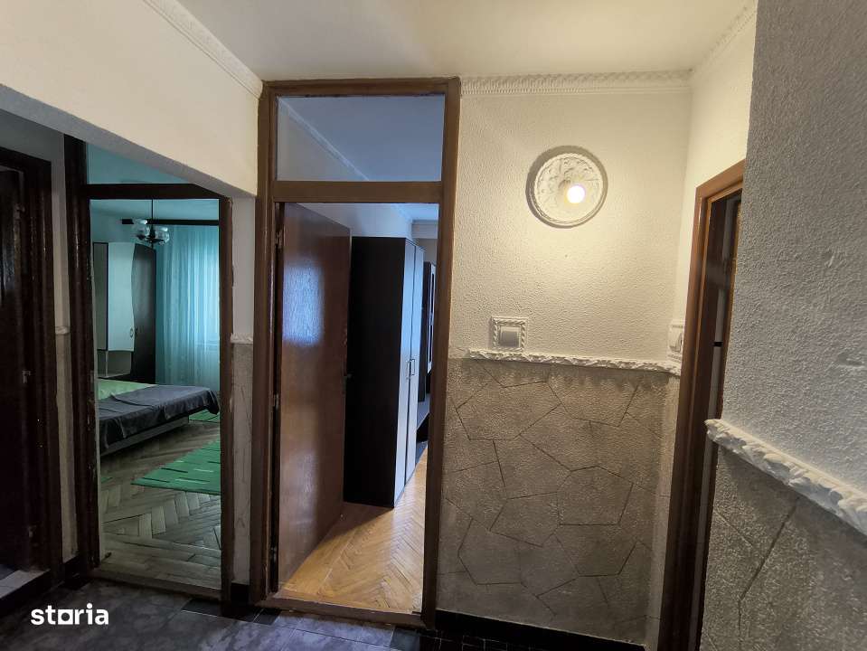 I C Bratianu  sr uri- apartament 3 camere decomandat-8