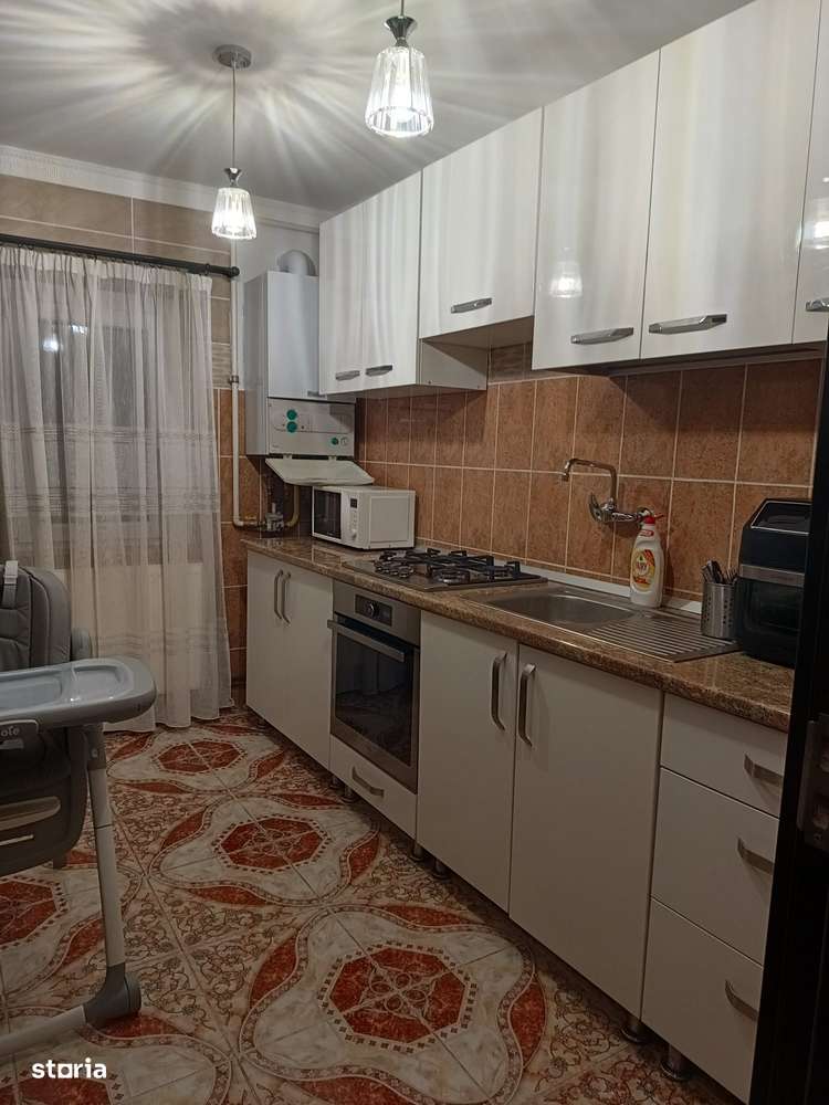 Apartament 3 camere Zona Micro 16-12