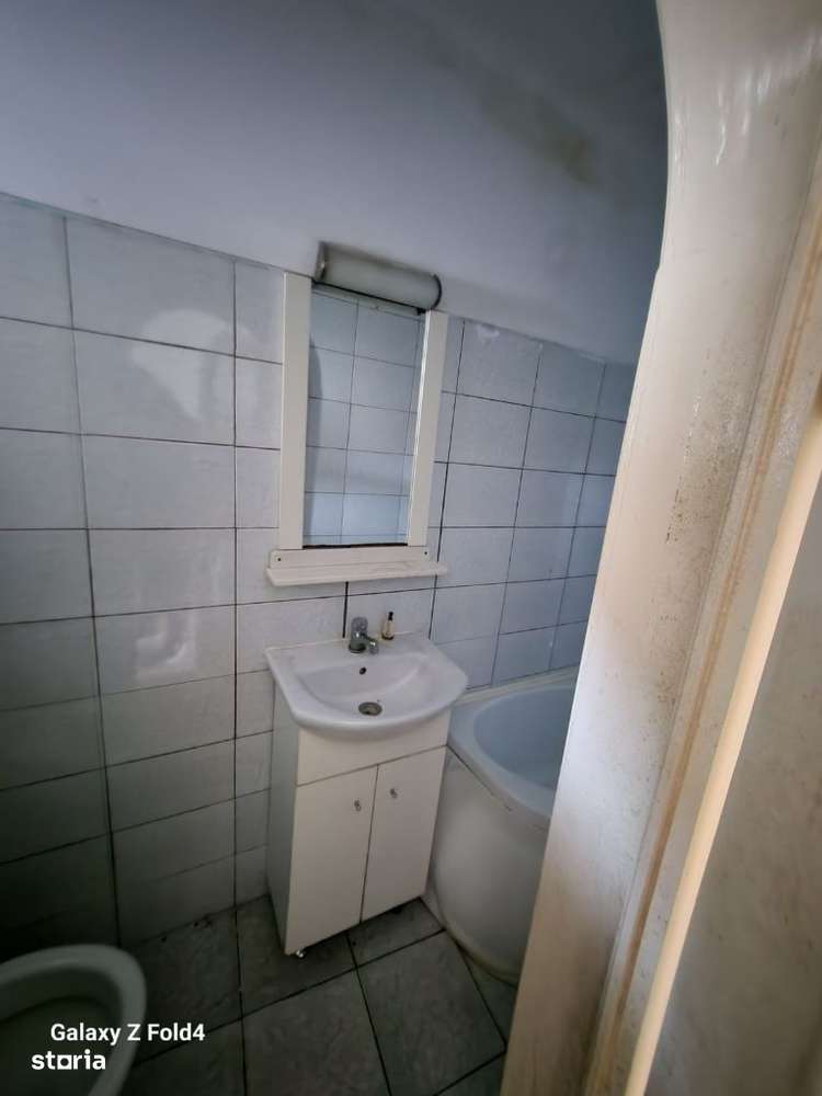 De Vanzare Casa zona Grivitei - Imagine principală: 5/11