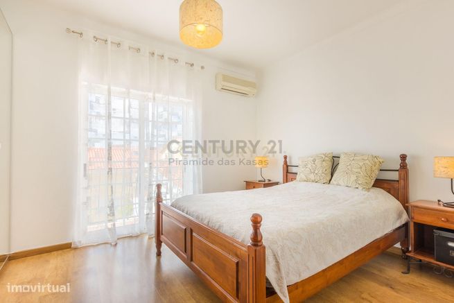 Quinta do Conde - Moradia Geminada de 4 assoalhadas com garagem-11