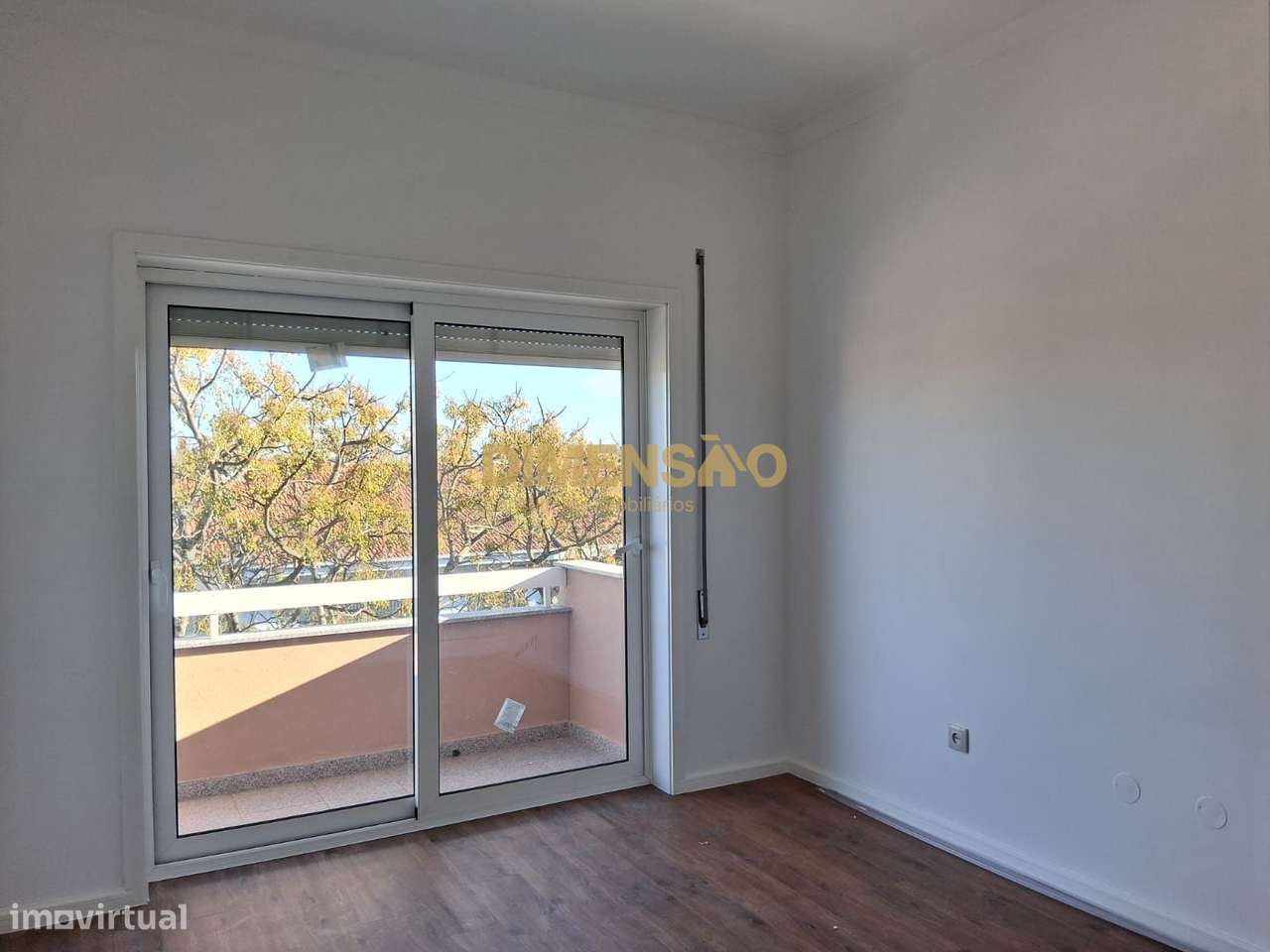 T3 em Águas Santas  Totalmente Remodelado com Garagem DCI159-7