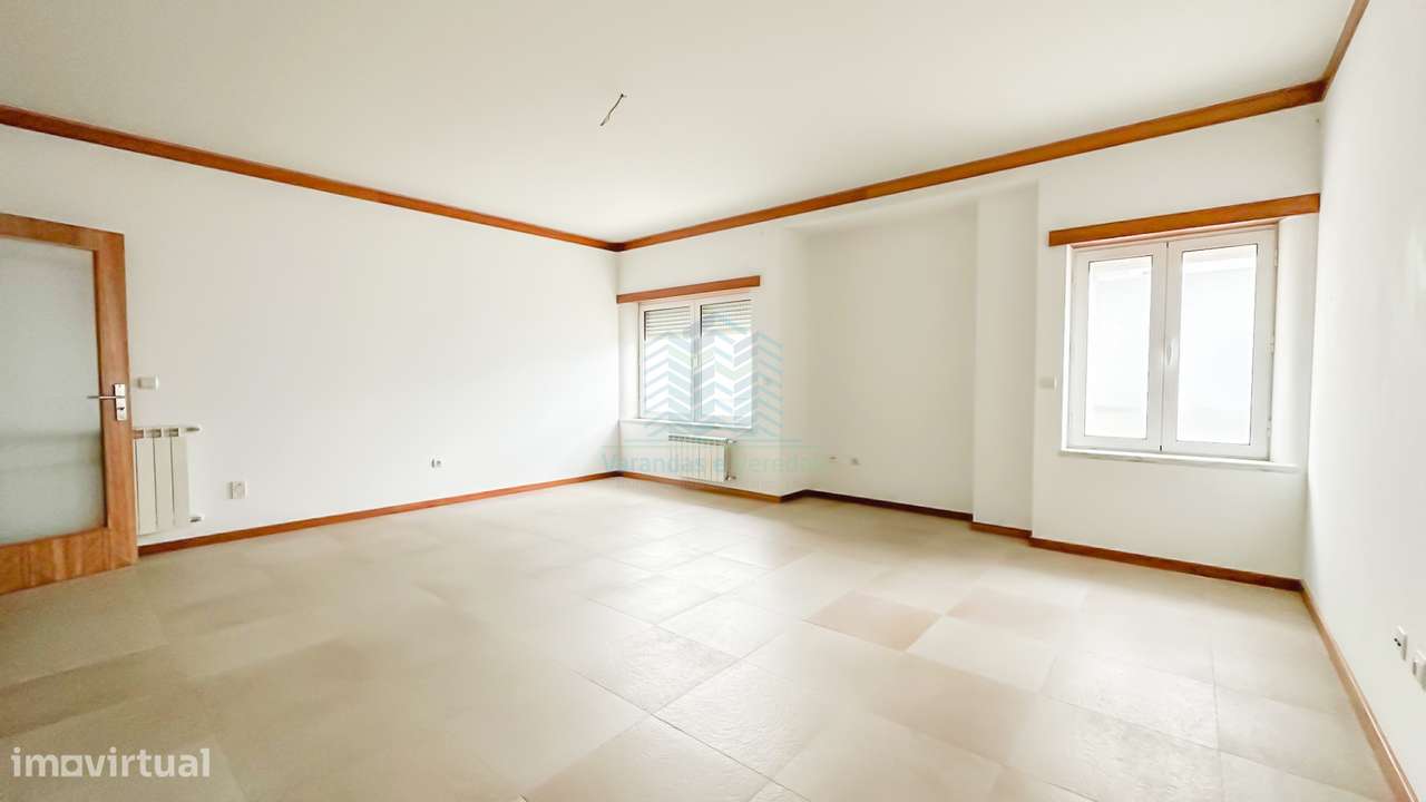 Apartamento T2 com arrecadação na cave - Torres Novas - Grande imagem: 5/17