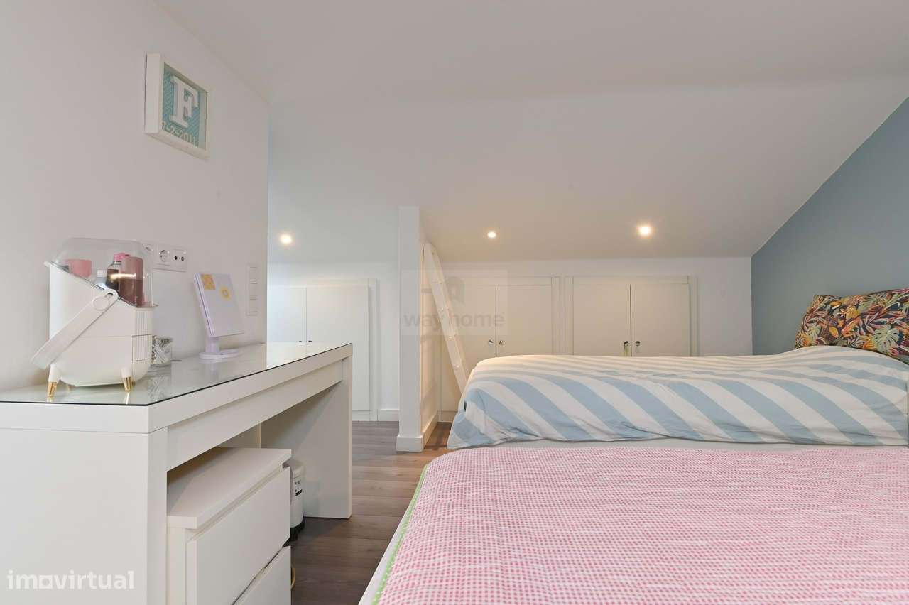 Moradia T3+1 | Sotão e Cave | Remodelada | Pátio Exterior | Amoreira-28