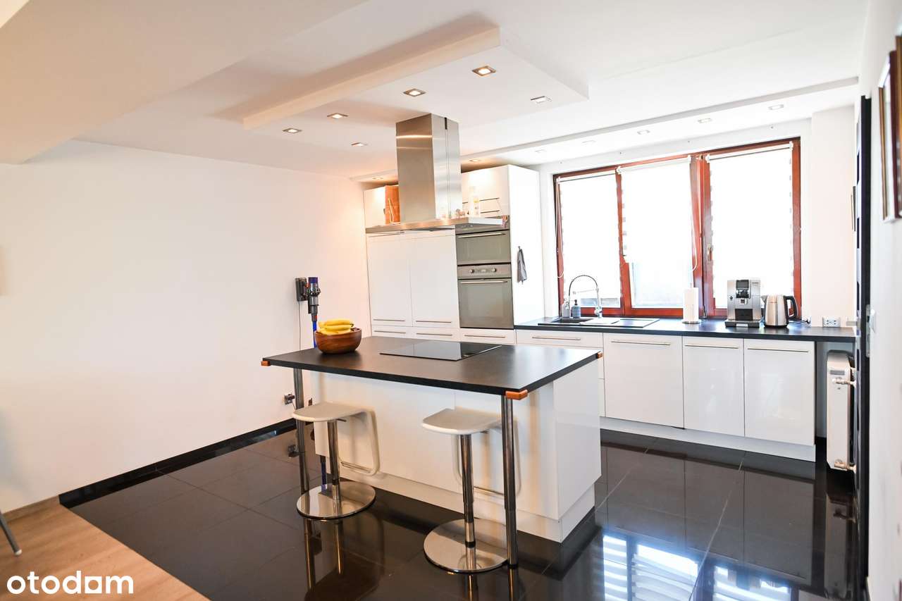 Nieruchomość z potencjałem inwestycyjnym - dom, hale, 1,42 ha ziemi-11