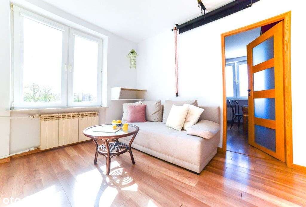 Trzy Pokoje! Doskonała Lokalizacj! Wyposażone!-2