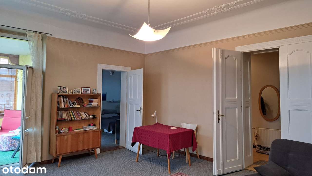 Klimatyczne mieszkanie w Cieplicach w okolicy Parku Zdrojowego-1