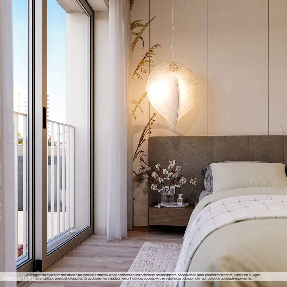 Apartamento T1 Novo c/ Lugar de Garagem em Campanhã (Praça Flores)-3