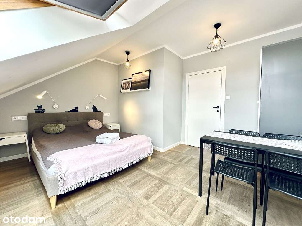 Dwupoziomowy apartament z widokiem na Stare Miasto-10