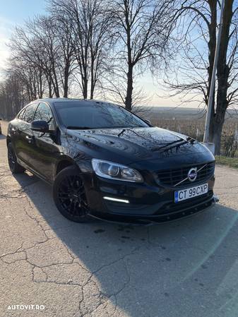 Volvo S60 D4 DRIVe Momentum - 10