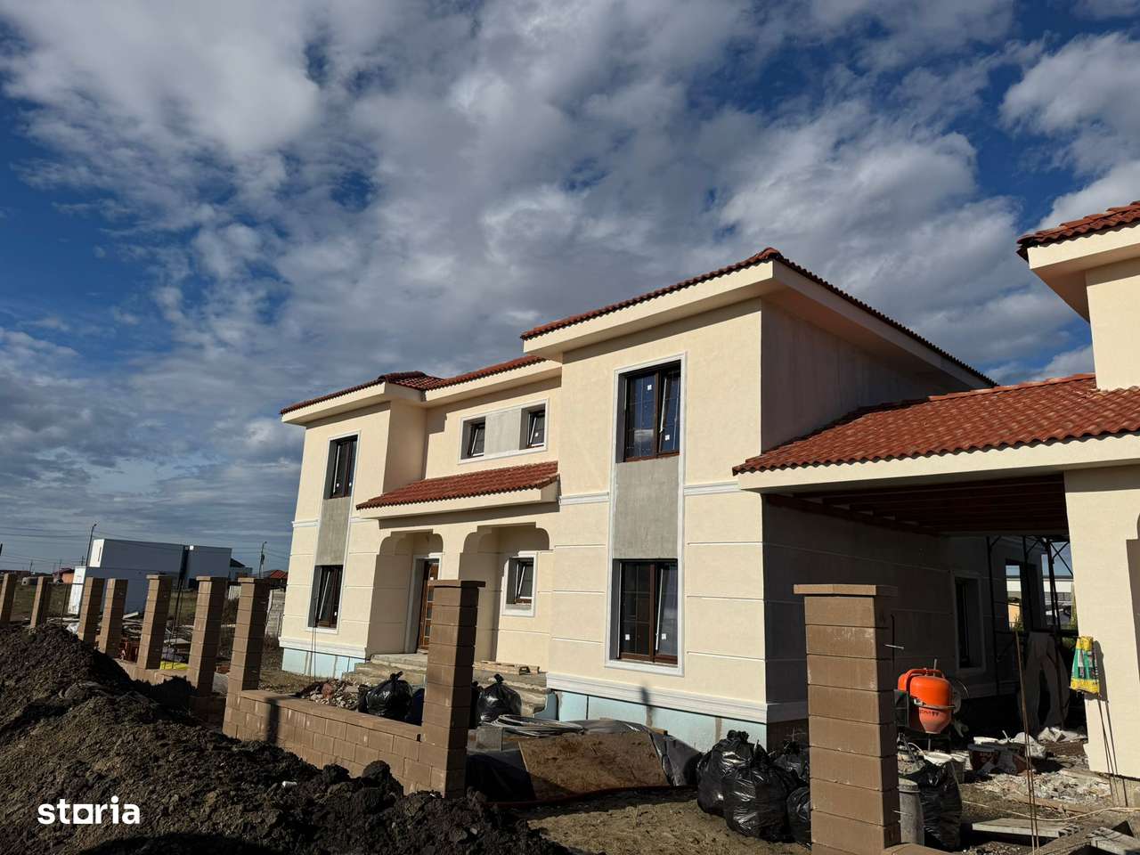 Duplex 5 camere – 2 băi – Carport – Aproape de Lidl2 – Comision 0% - Imagine principală: 2/7