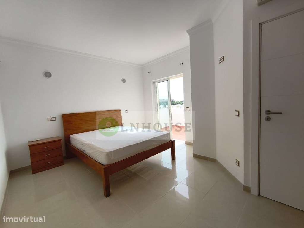 Moradia T4 com piscina e garagem - Castro Marim-24