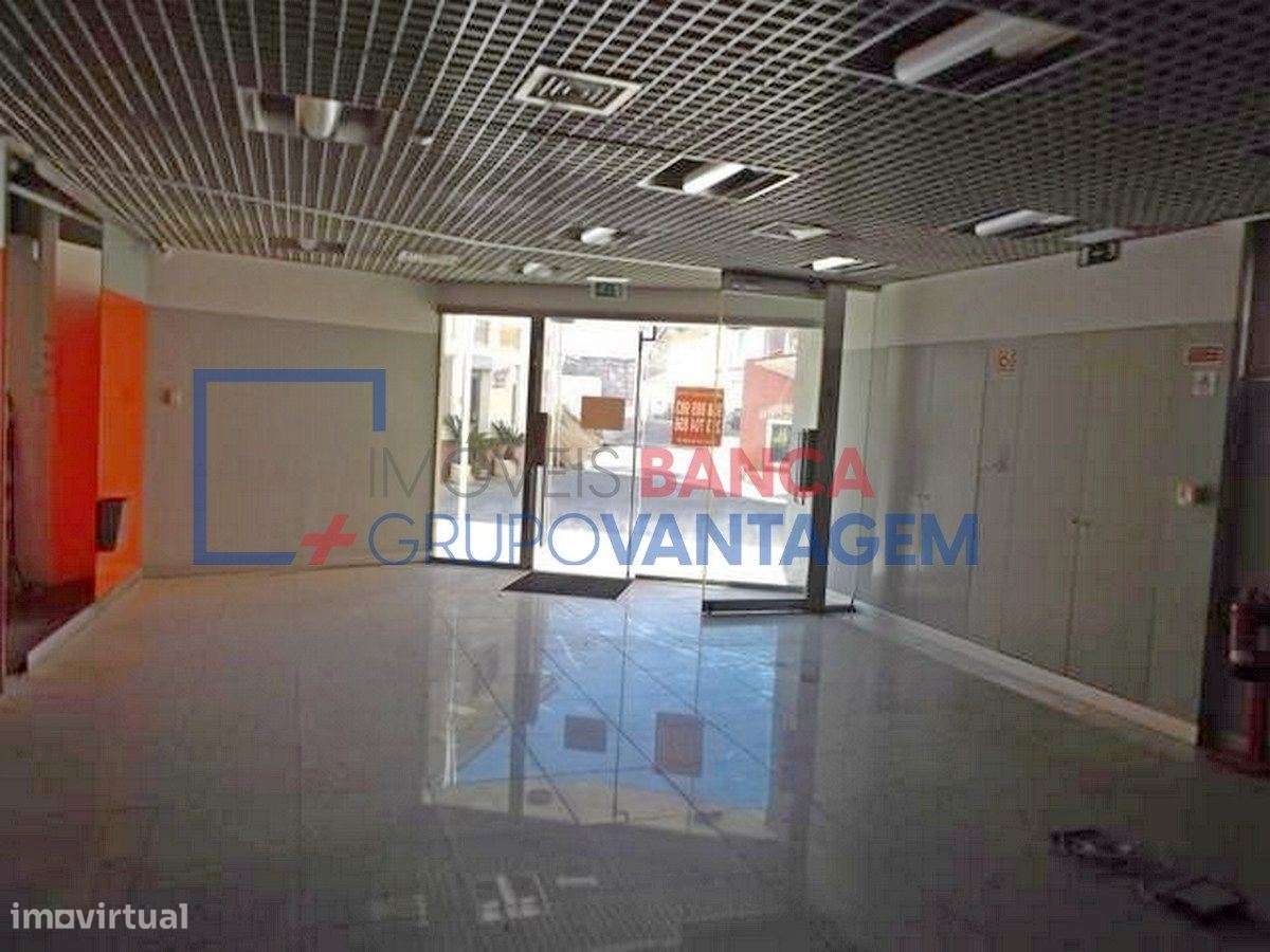 Loja para venda em Amiais de Baixo / Santarém - Grande imagem: 3/8