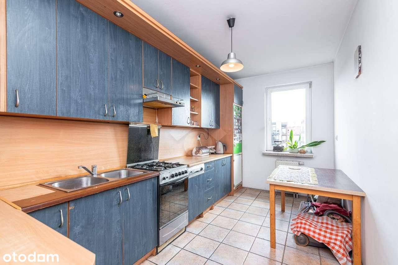 2pokoje, oddzielna kuchnia, balkon, piwnica, tramwaj-1