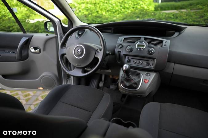 Renault Scenic Conquest 1.9 dCi SL Plus - 14