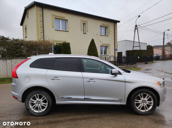 Volvo XC 60 T5 Momentum - 9